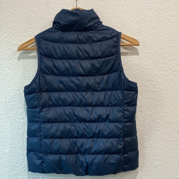 Uniqlo Kids Blue Puffer 100% Polyester Fall Winter Lightweight Comfy Vest 9-10 - Picture 2 of 6